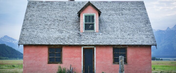 <strong>How to Hire an Exterior House Painter in Southbury, CT?</strong>